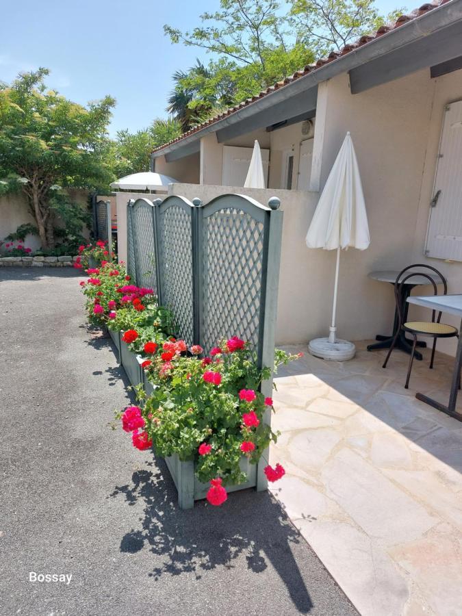 L'Insulaire Studios Saint-Denis-dʼOléron Exteriör bild